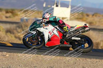 media/Nov-17-2024-CVMA (Sun) [[1fec520723]]/Race 17-Amateur Supersport Middleweight/